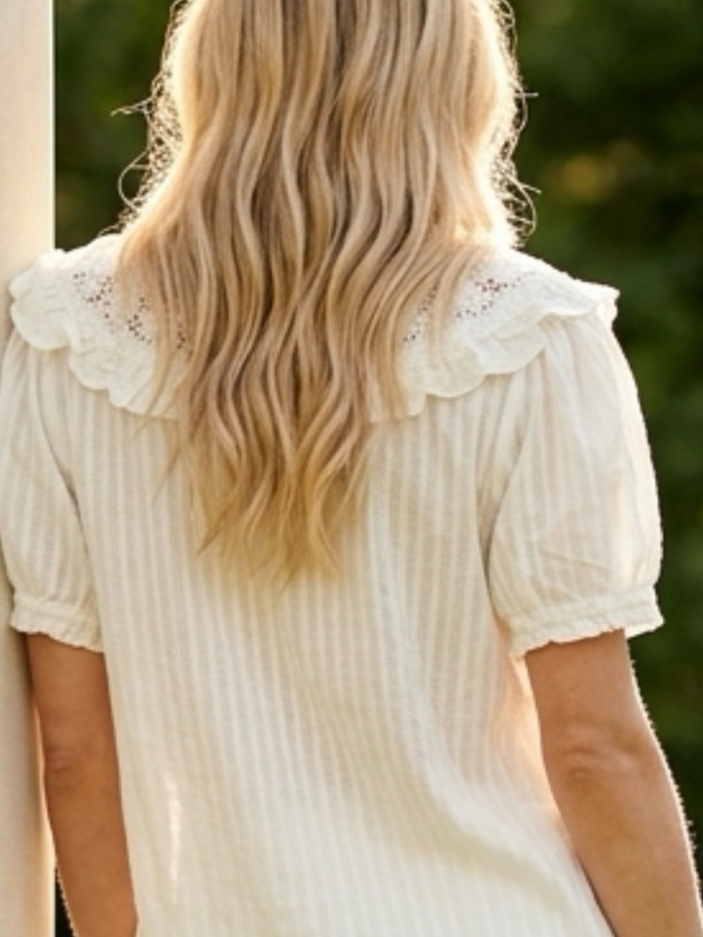 Ivory short sleeve button down top with lace detail women’s size medium nwt - Picture 4 of 7
